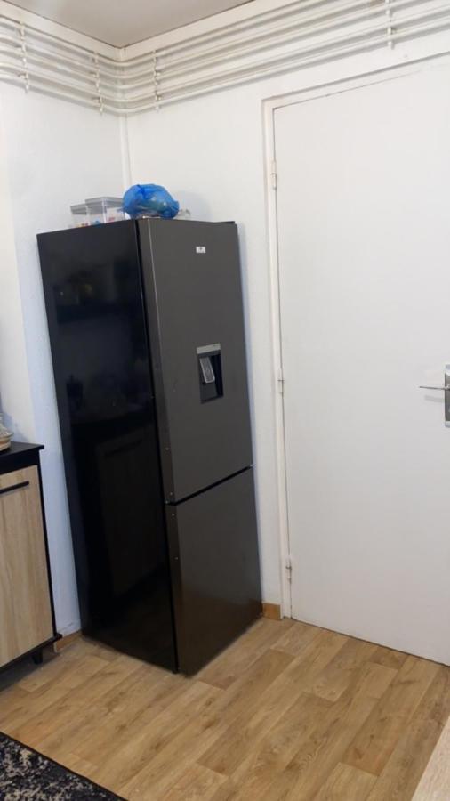 Proche Aeroport Beauvais-tille Apartment *